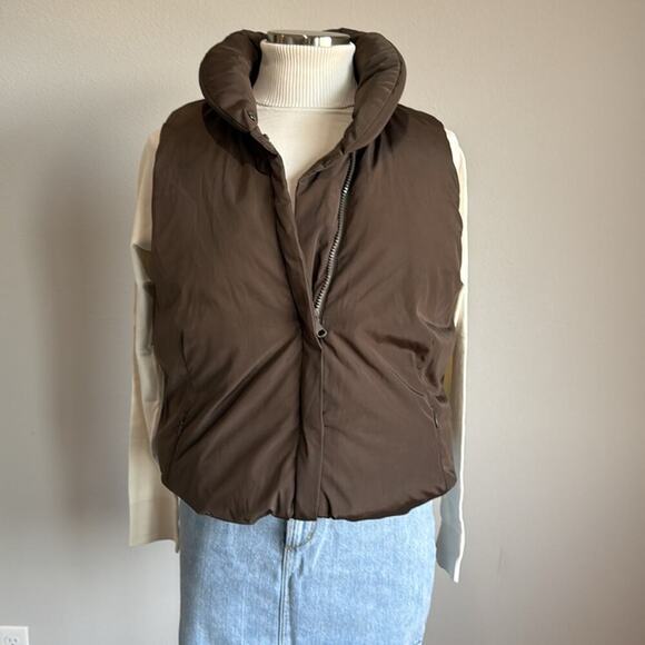 Gap Army Green Puffer Vest Size L - Picture 2 of 7